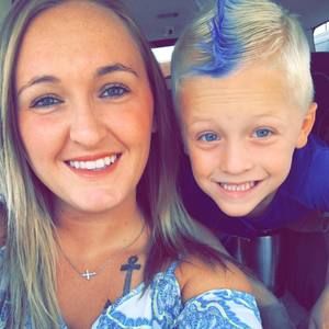 Meet your Posher, Alyssa